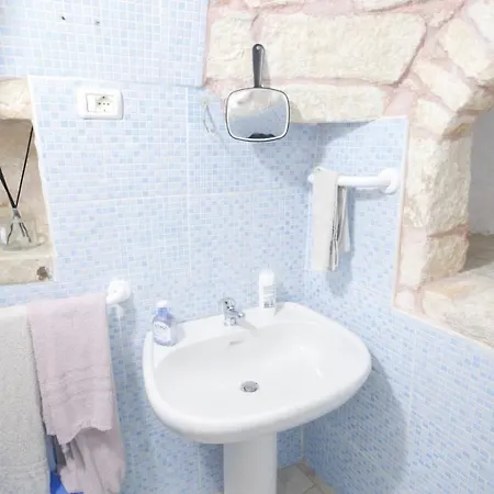 Trulli Azzurri Nocleg ze śniadaniem *