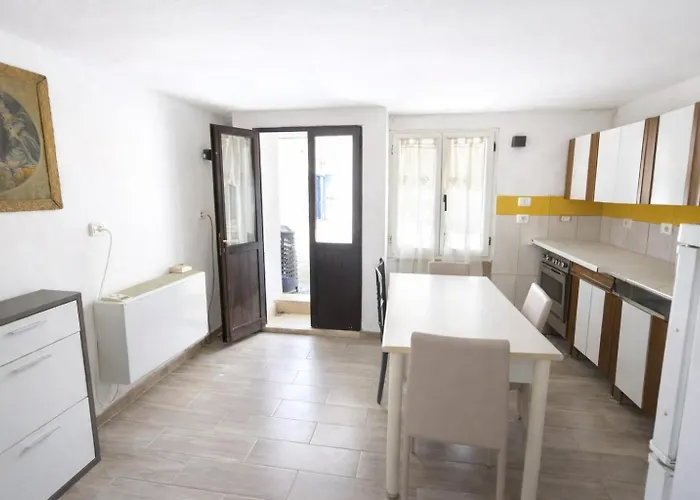 Trulli Azzurri Bed & Breakfast *